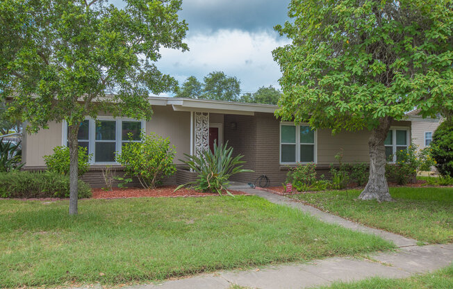 938 Barracuda - 3/Bed 1.5/Bath $1,825/month