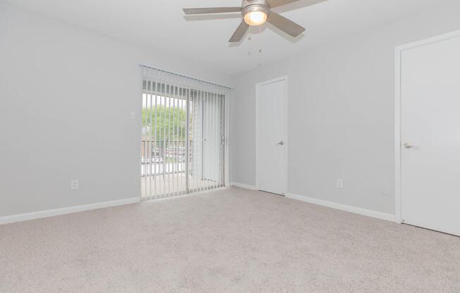 3 beds, 2 baths, 1,389 sqft, $1,725