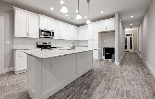 Beautiful, Nearly New Home in PRIME location!!