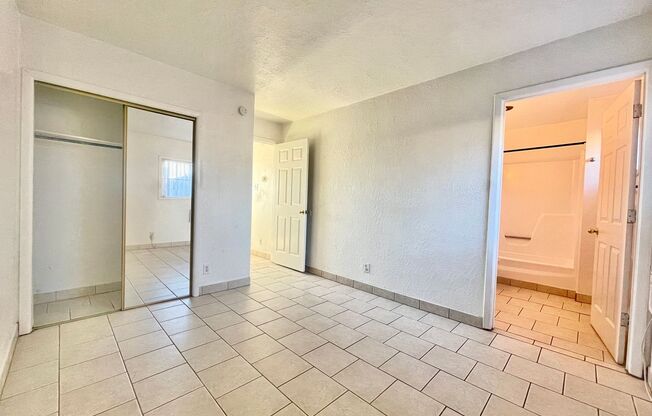 2 beds, 1 bath, 610 sqft, $850, Unit Unit 13