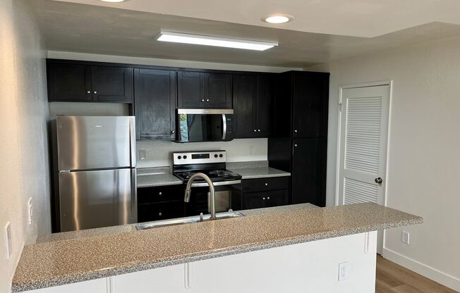 Ocean Beach remodeled 3 bedroom 2.5 bath Townhome