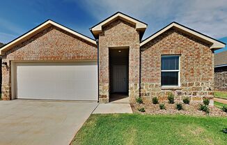 4 beds, 2.5 baths, $1,795