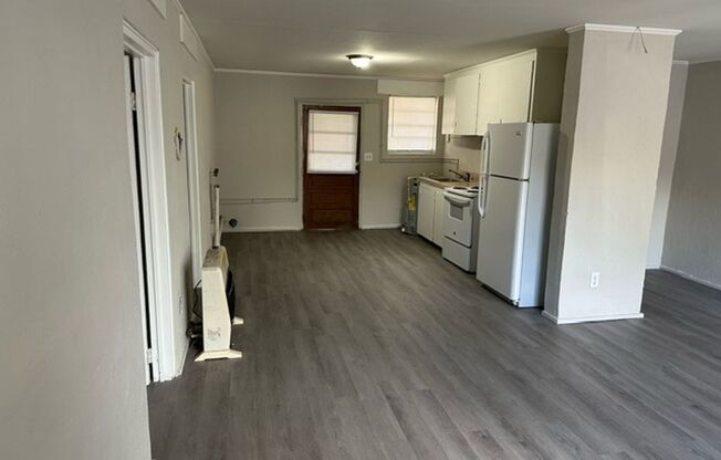 2 beds, 1 bath, $795