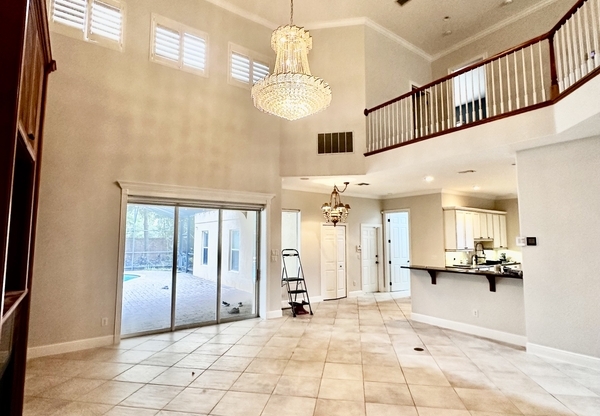 5027 KEENELAND CIR