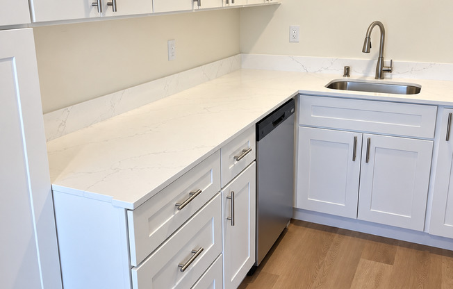 Studio, 1 bath, 498 sqft, $1,550, Unit 403