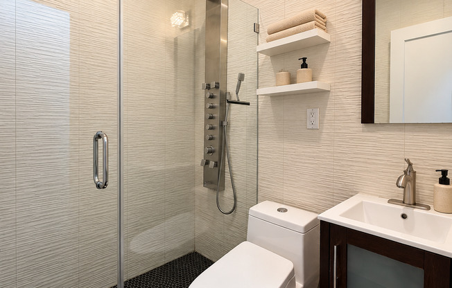 2 beds, 1 bath, $7,195, Unit 13