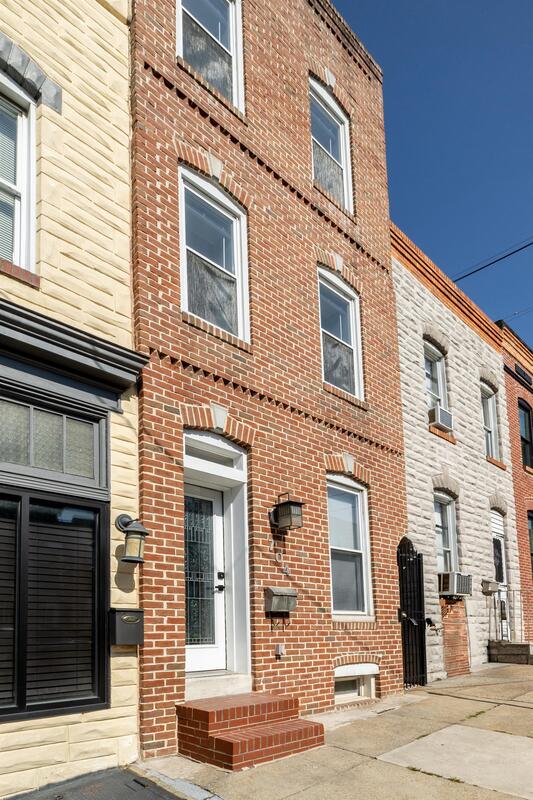 704 S HIGHLAND AVE