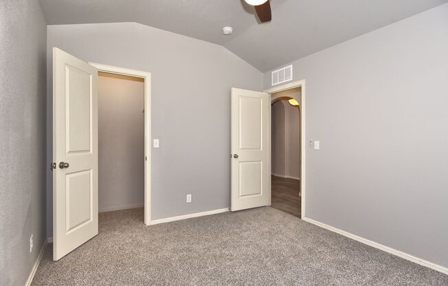 Like new!! Discover your new home in this inviting family-friendly neighborhood!