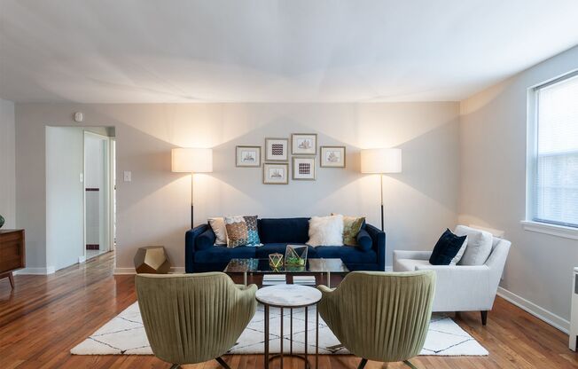 2 beds, 1 bath, 897 sqft, $2,035, Unit F-07