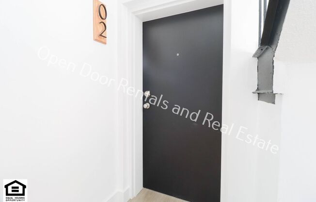 2 beds, 1 bath, 643 sqft, $995, Unit E02