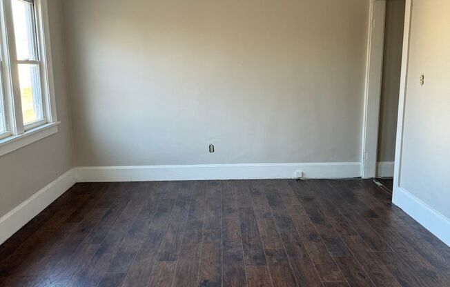 E. 50th St. 3859