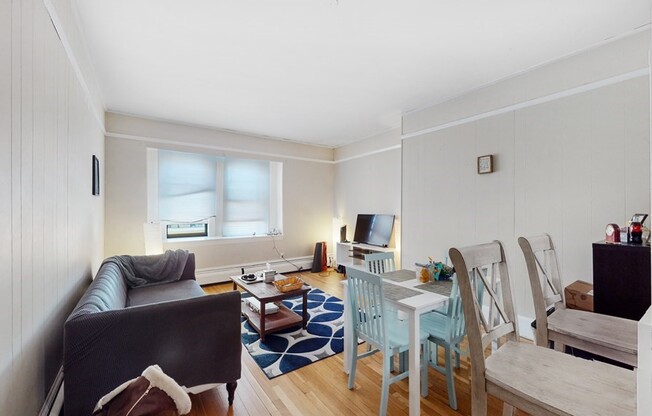 289 Beacon St.