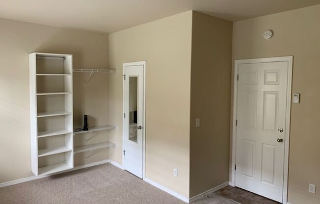 Studio, 1 bath, 137 sqft, $1,315, Unit 7A