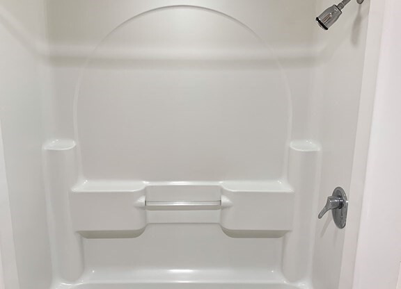 1 bed, 1 bath, 570 sqft, $2,600, Unit 8G