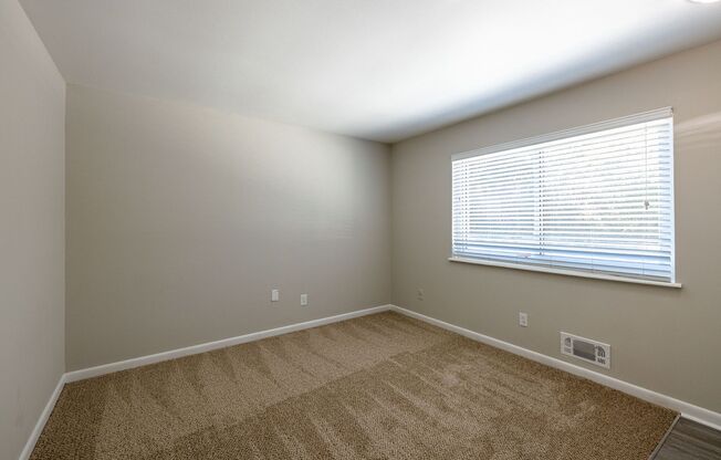 2 beds, 1 bath, 836 sqft, $1,340, Unit 1532-C