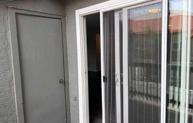 2 beds, 2 baths, 986 sqft, $2,750, Unit 698