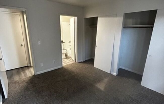 2 beds, 1 bath, 765 sqft, $1,750, Unit 77