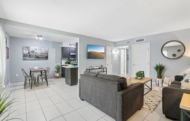 2 beds, 1 bath, 900 sqft, $1,125, Unit 29