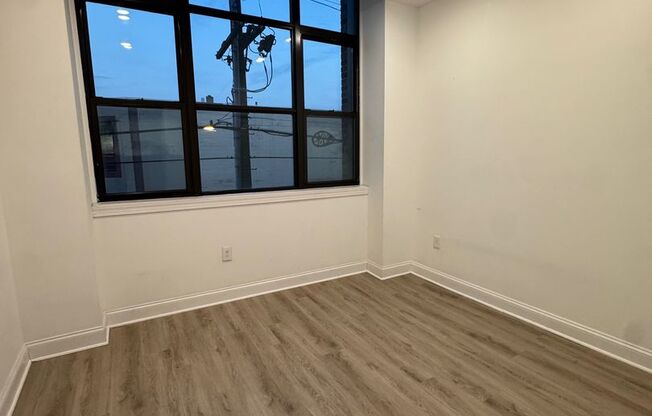 1 bed, 1 bath, 620 sqft, $1,125, Unit 214