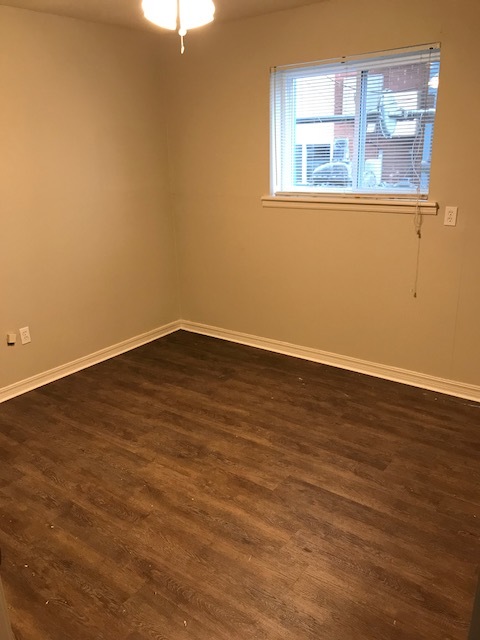 2 beds, 1 bath, 734 sqft, $750, Unit 60