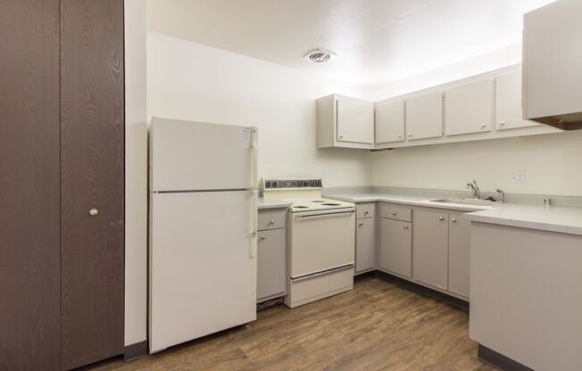 1 bed, 1 bath, 550 sqft, $1,055, Unit 1 Bedroom Waitlist