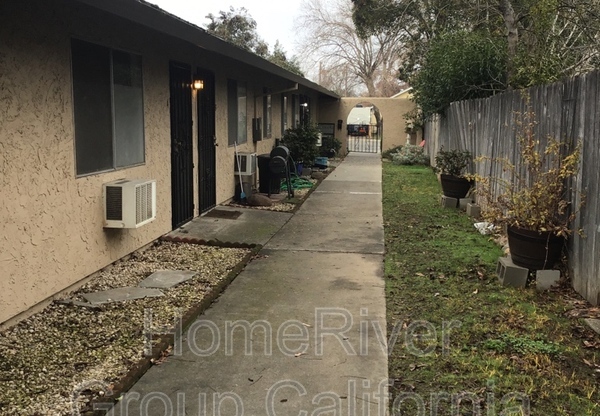 2912 DE PASO BLVD