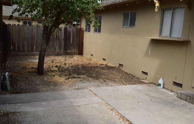 2 beds, 1 bath, $1,950