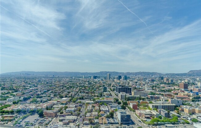 2 beds, 2.3 baths, 1,920 sqft, $9,300, Unit 32B