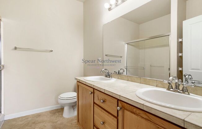 3 beds, 3.5 baths, $2,695