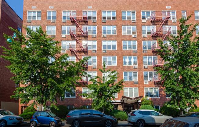 1 bed, 1 bath, 700 sqft, $2,150, Unit 3N