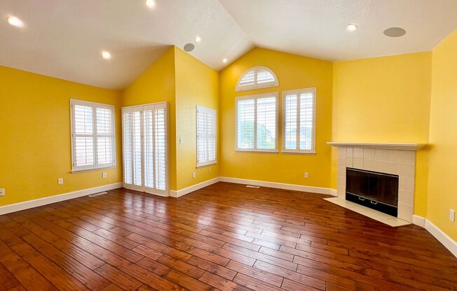 Executive Single Family Home with Ocean Views! - Pets Welcome!