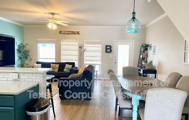 15102 LEEWARD BCH HVN TOWNHOUSE DR