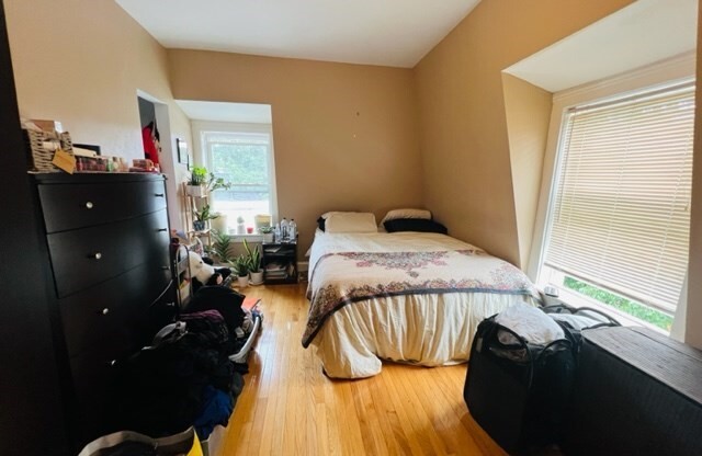 9 RICE ST