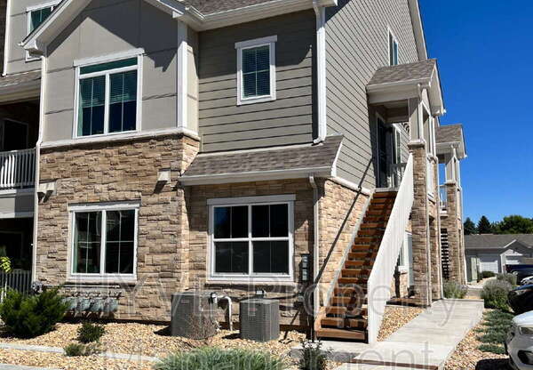 1841 S DUNKIRK ST
