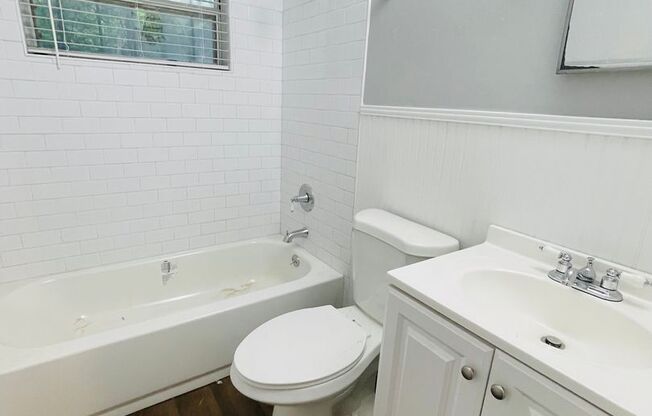 Renovated 3/1 house in SW Gainesville!