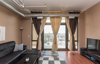 212 E Cullerton St, Chicago IL 1207