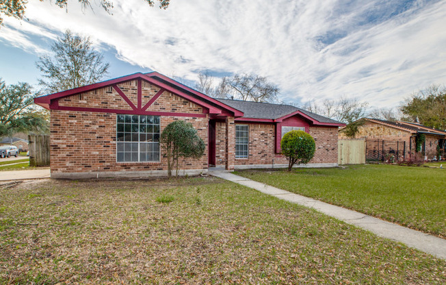 1003 W NELDA RD