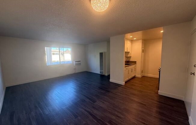 1224 S. Kenmore Ave