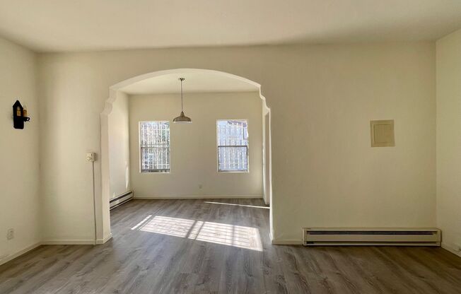 1 bed, 1 bath, 720 sqft, $1,695, Unit 11