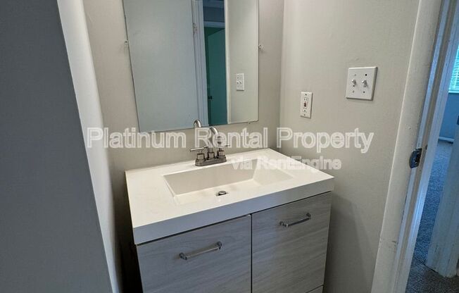 4 beds, 3 baths, 1,560 sqft, $2,300
