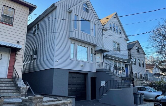 426 S 9 AVE
