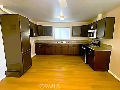 2 beds, 2 baths, 1,000 sqft, $2,975