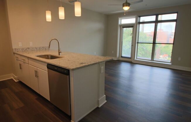 1 bed, 1 bath, 534 sqft, $1,495, Unit APT 403