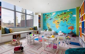 1 bed, 1 bath, $4,195, Unit 20J