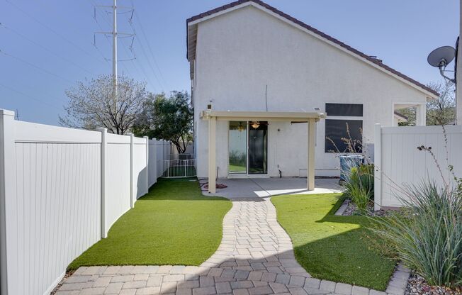 Upgraded Home in Lamplight Gated Community with Pool!