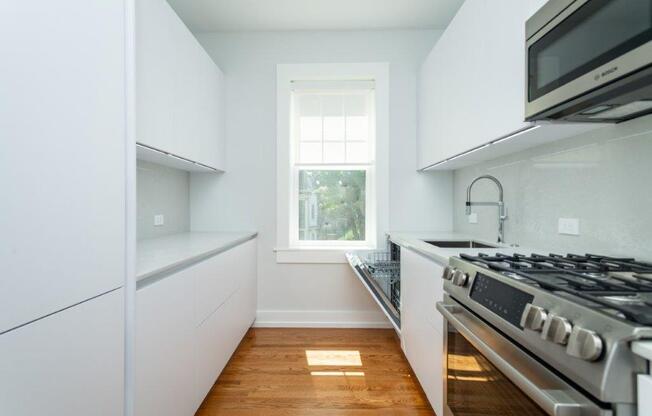16a Forest St.