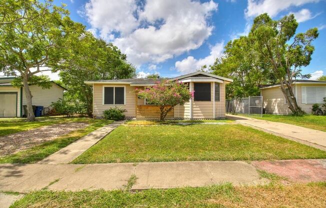 746 Collingswood - 4/Bed 1.5/Bath - $1595/mo