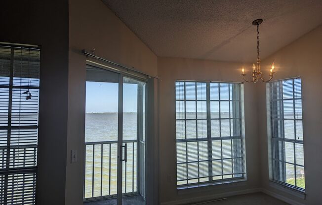 2 beds, 2 baths, $1,695, Unit #FF-204