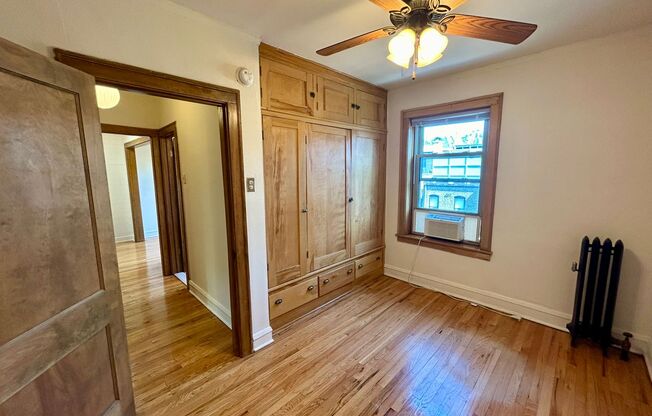 1 bed, 1 bath, 475 sqft, $1,945, Unit 233-210