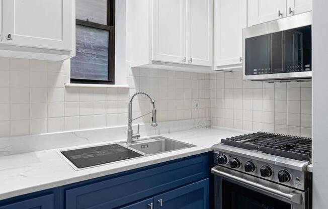 185 E 2 ST